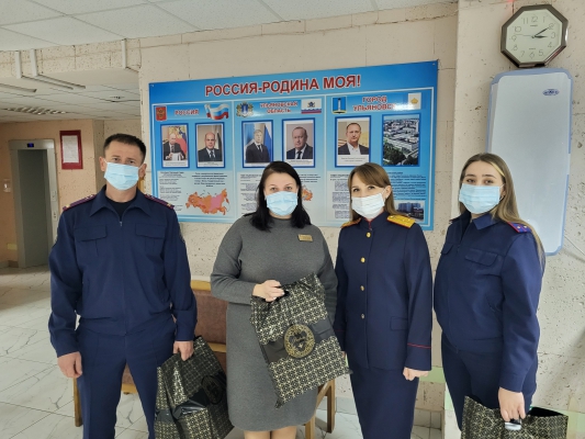 В День пожилого человека ульяновские офицеры СК России навестили подшефный геронтологический центр «Забота»