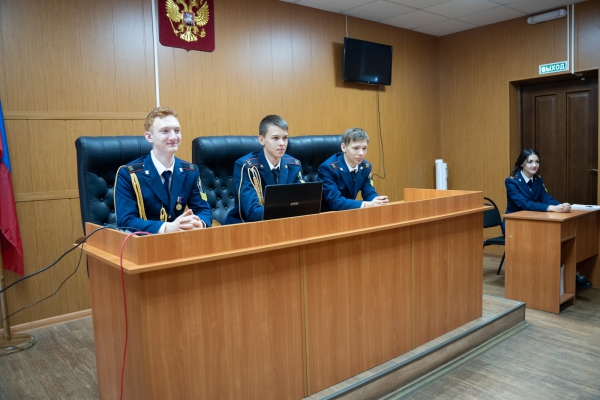 Ульяновские кадеты СК России ознакомились с работой суда