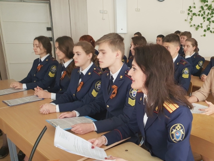 Проект СК России «Патриоты Отечества» объединяет: ульяновские кадеты пообщались со сверстниками из Иркутска и Тюмени