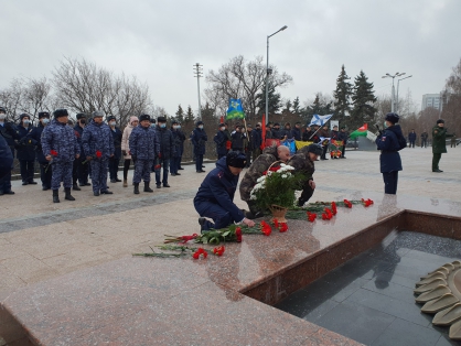 В День неизвестного солдата сотрудники следственного управления СК РФ по Ульяновской области почтили память защитников нашей страны