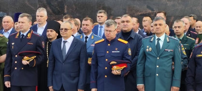 В Ульяновске руководитель следственного управления в День памяти и скорби почтил память погибших в годы Великой Отечественной войны